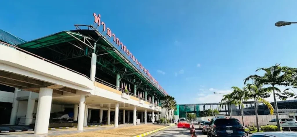 surat thani airport 002